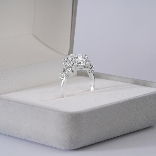 9*7 Pear Halo Engagement Ring