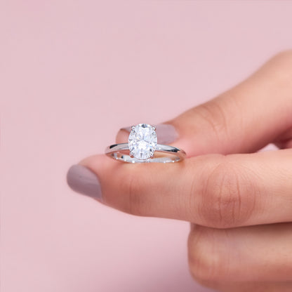 Oval Cut Moissanite Engagement Ring