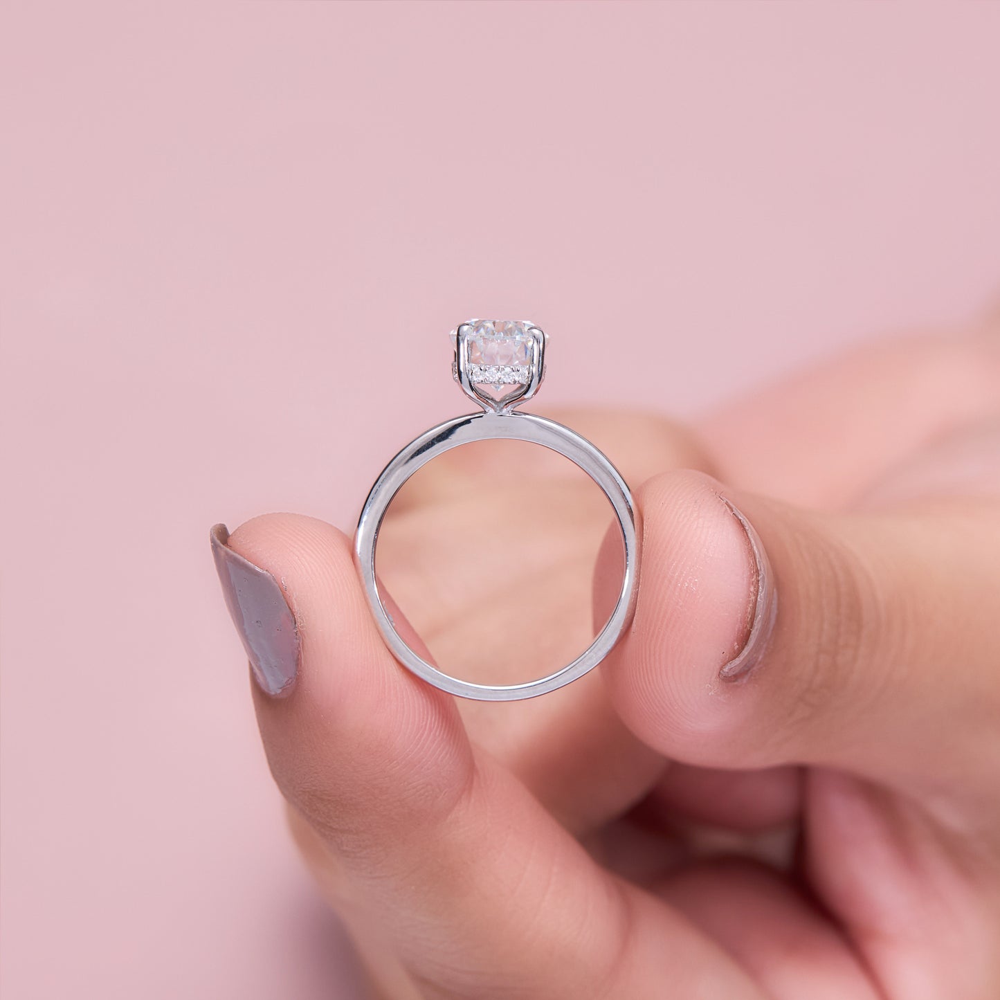 Oval Cut Moissanite Engagement Ring