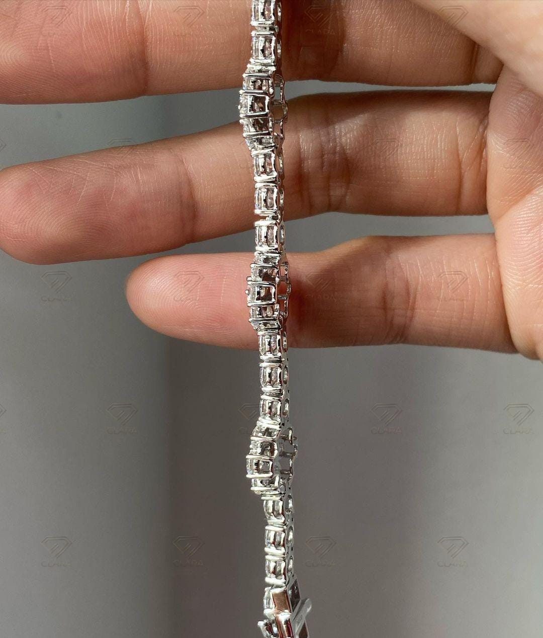 Moissanite Tennis Bracelet Diamond Alternative Luxury Jewelry Wedding Accessory Round Cut Elegant Piece Marquise Stone Gold Bridal Gift