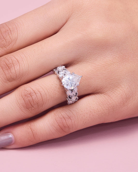 Vintage Pear Cut Engagement Ring Set, Floral Diamond Halo Ring, Unique Bridal Set, White Gold Promise Ring, Art Deco Inspired Wedding Ring